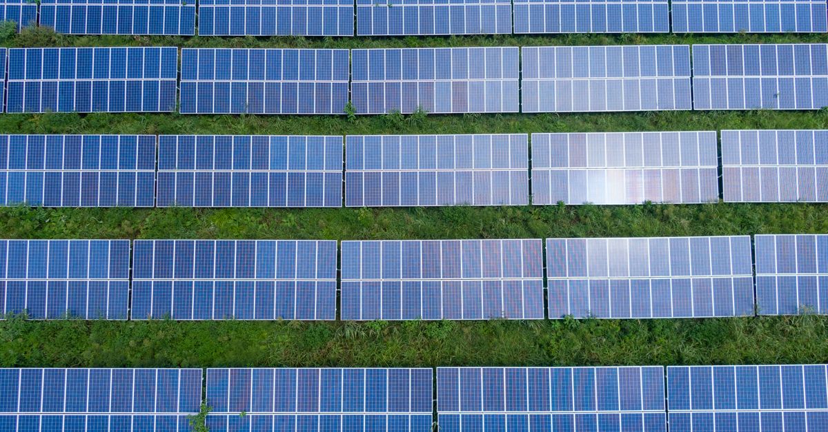 Exploring Community-Based Financial Incentives for Solar Energy