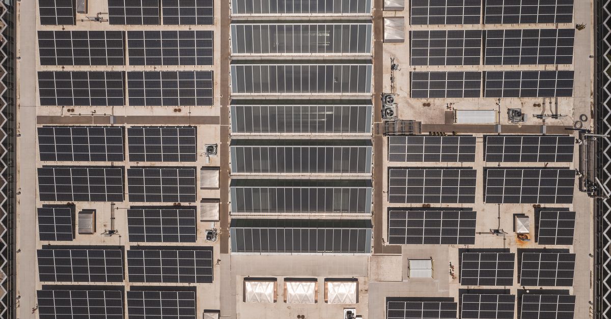 Improving Air Quality with Solar Panel Utilisation